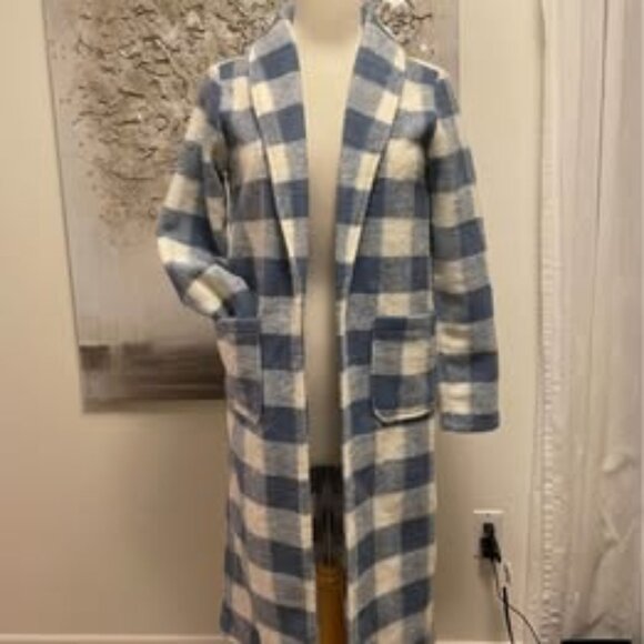 Tahari XS New with tags. Midi unlined Shacket with pockets. 40% Wool. Pretty Blu - Picture 1 of 7